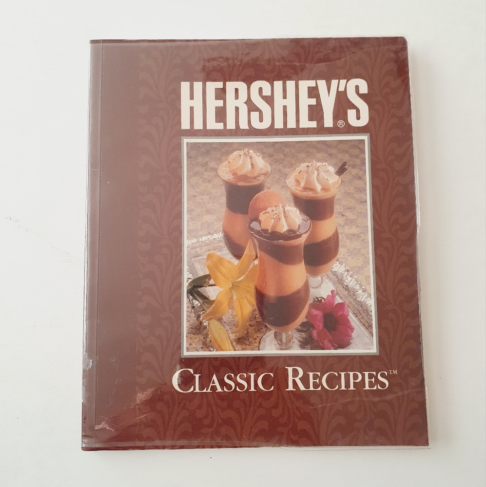 Hershey's Classic Recipes Cookbook (2000, Paperback)